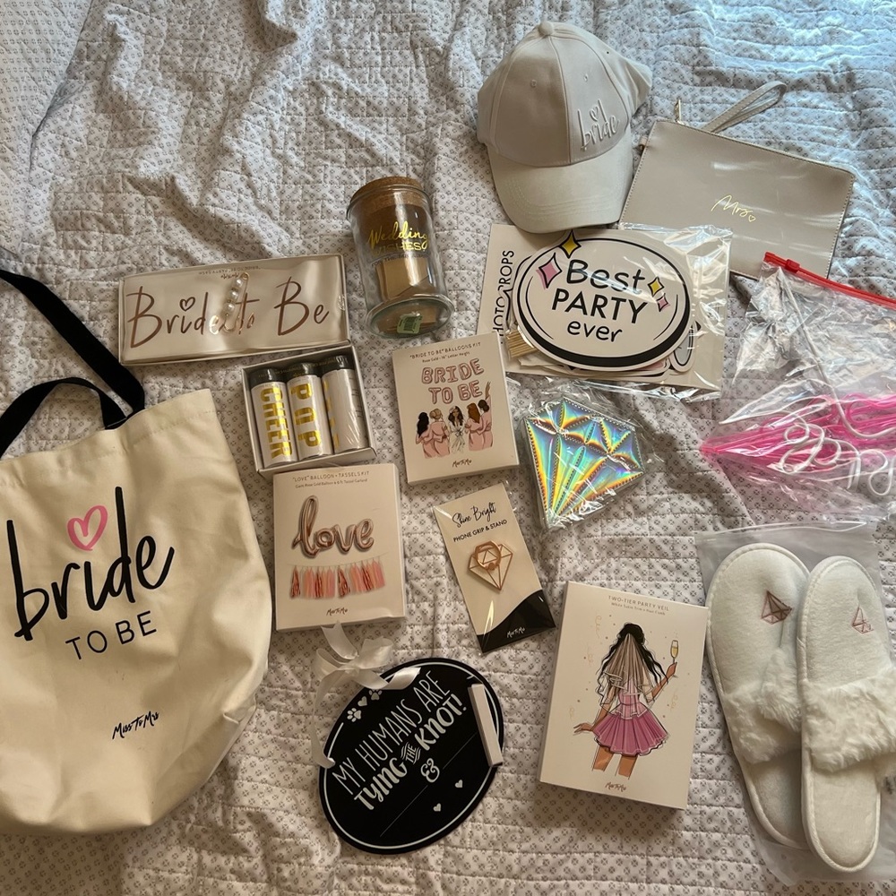 Wedding accessories